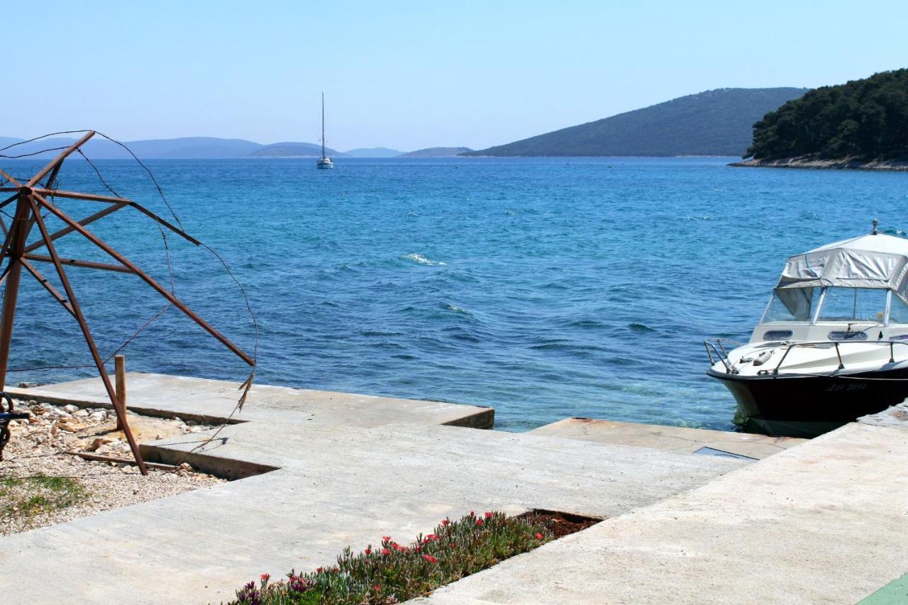 Apartments By The Sea Brgulje, Molat - 6241 מראה חיצוני תמונה